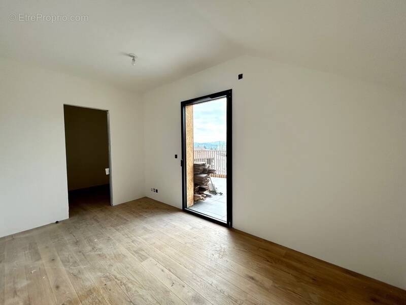 Appartement à ANNECY-LE-VIEUX