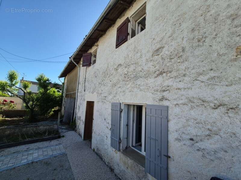 Maison à BORDS