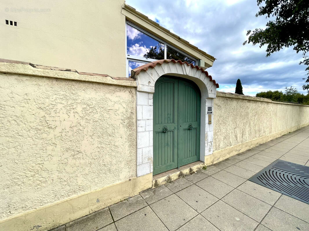 Maison à BOLLENE