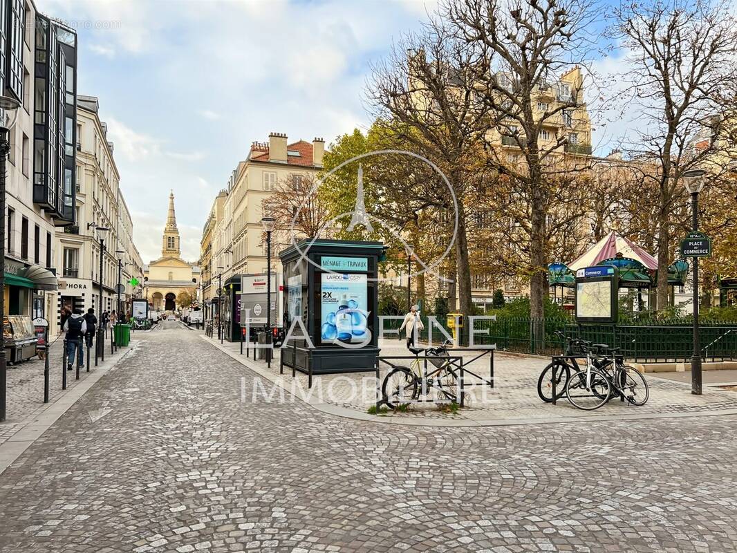 Appartement à PARIS-15E