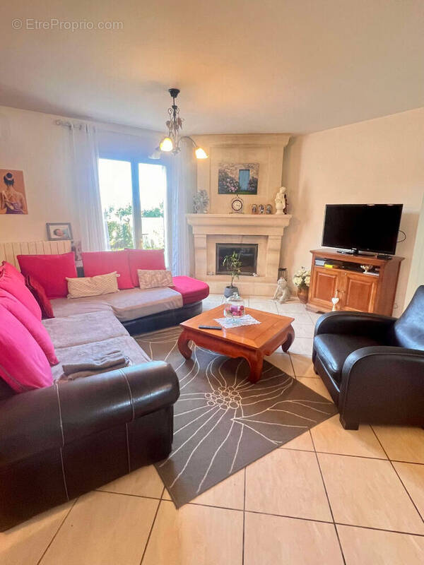 Maison à SAINT-SULPICE-ET-CAMEYRAC