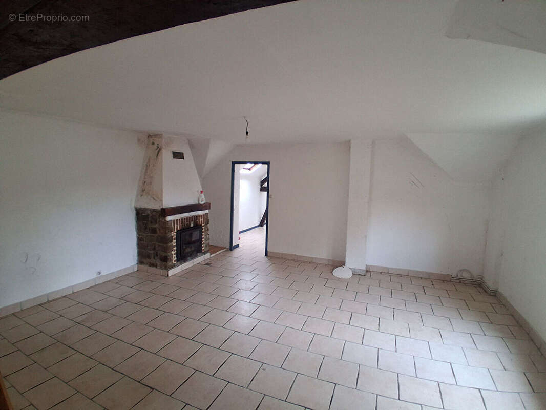 Appartement à VERVINS