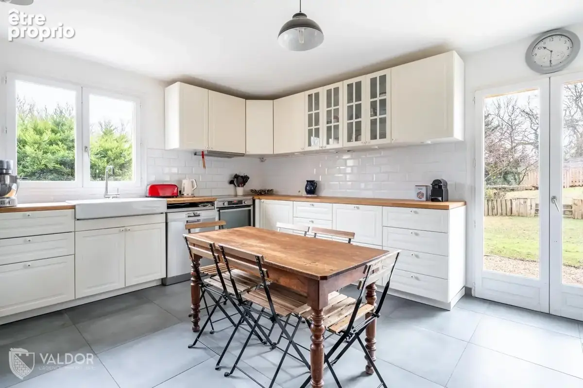DARDILLY – Maison familiale de 135 m² sur 1000 m² de terrain - photo 15