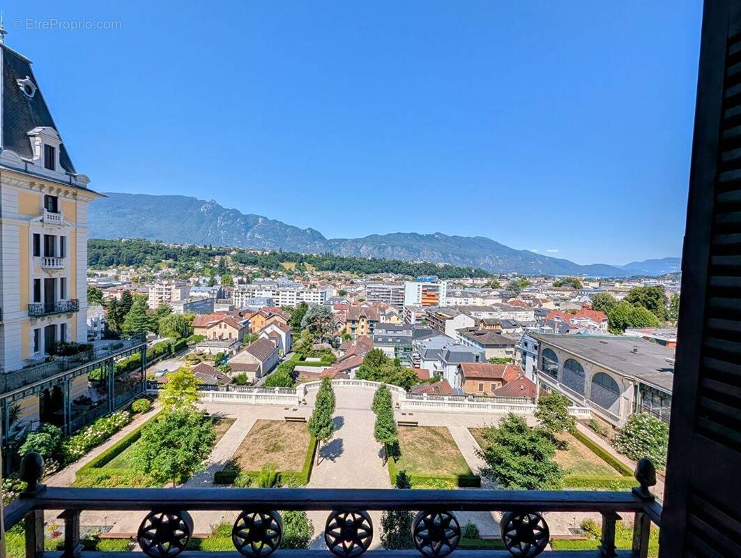 Appartement à AIX-LES-BAINS