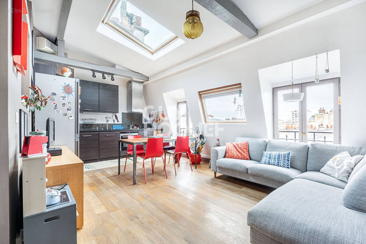 Appartement à PARIS-18E