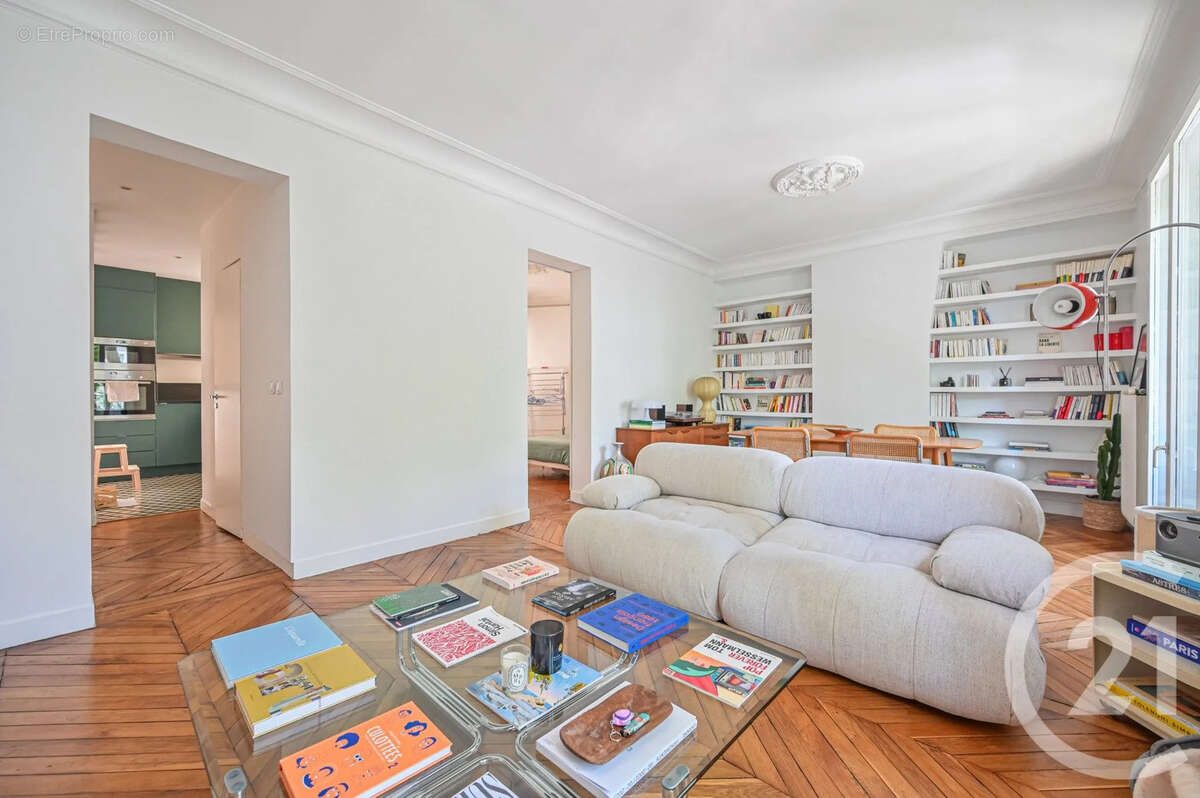 Appartement à PARIS-18E