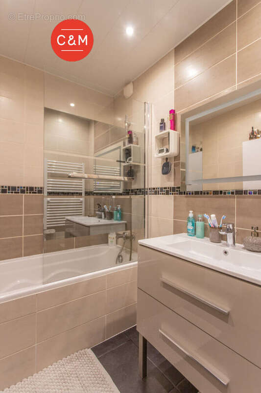 Appartement à REZE