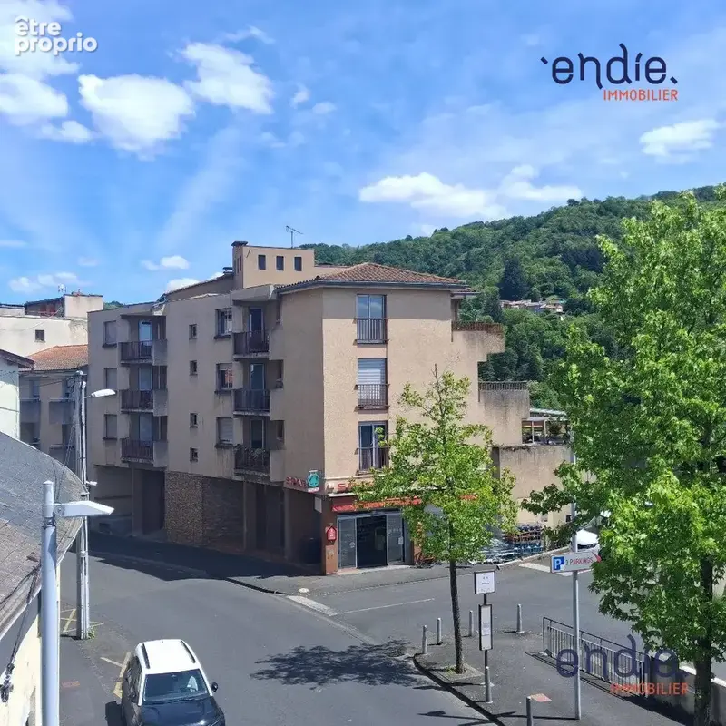 Appartement à THIERS