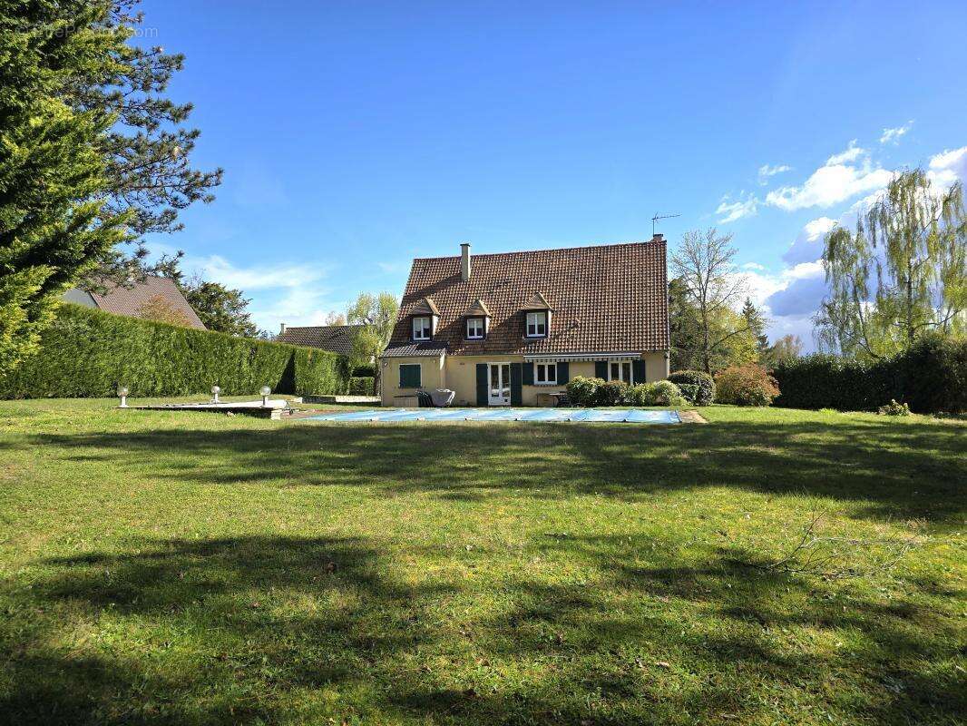 Maison à BAZAINVILLE