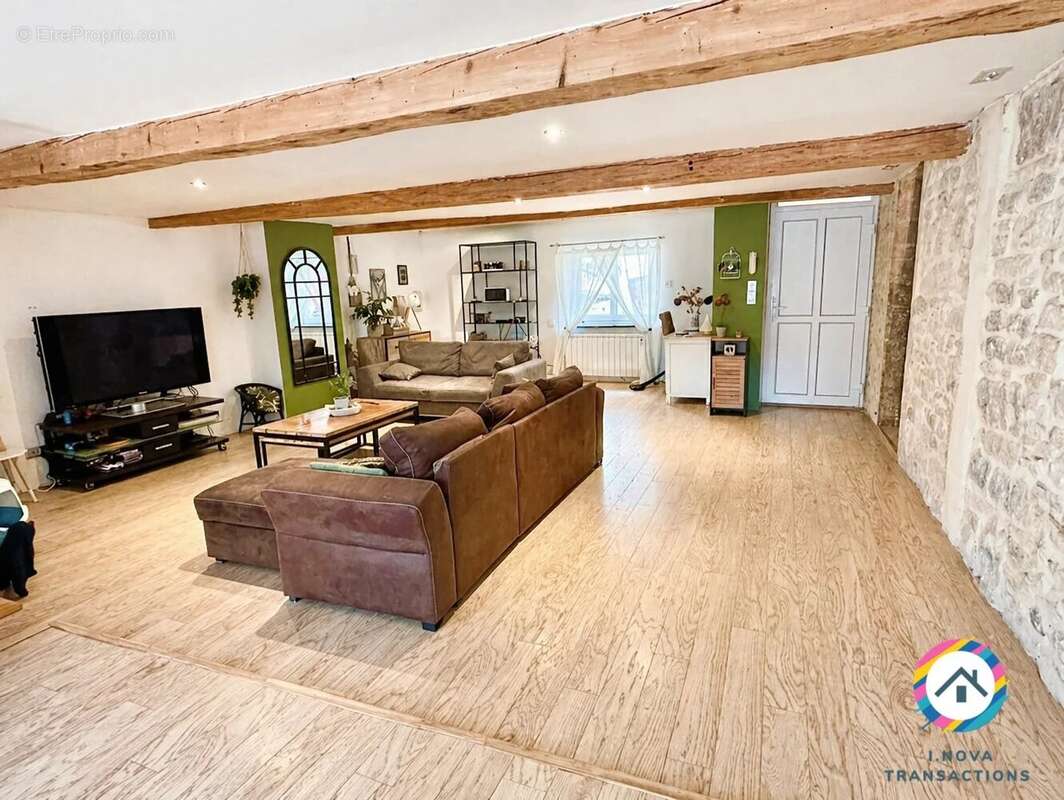 Appartement à VILLEFRANCHE-SUR-SAONE