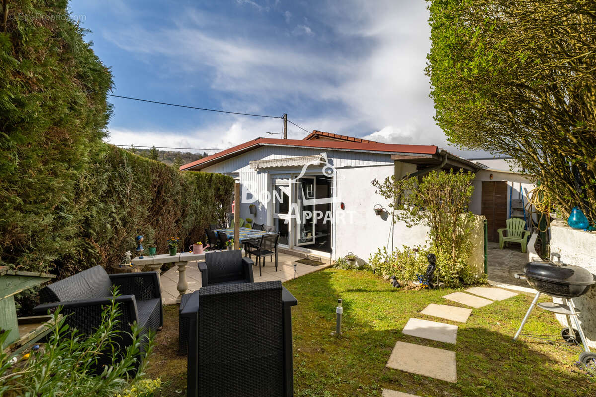 Maison à CORNY-SUR-MOSELLE