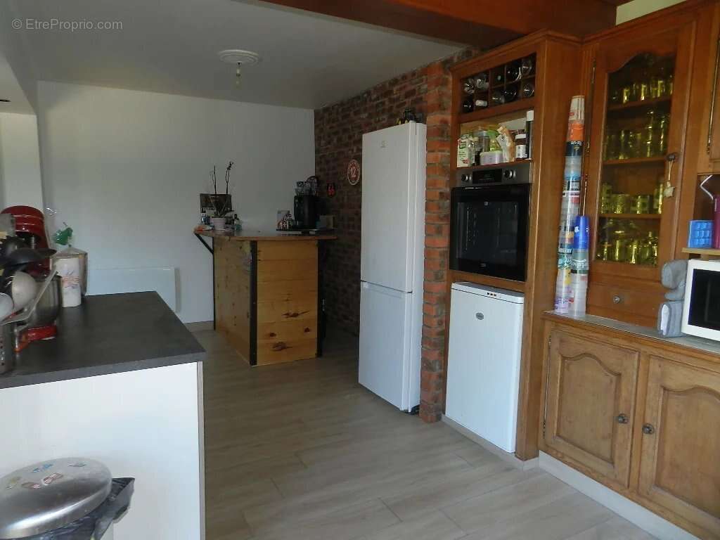A ETE VENDUE PAR NOS SOINS   .......   BELLE CONTEMPORAINE DE 120 M² HAB, sur Sous-Sol complet et Plus de 1 350 m² de Terrain. - photo 11