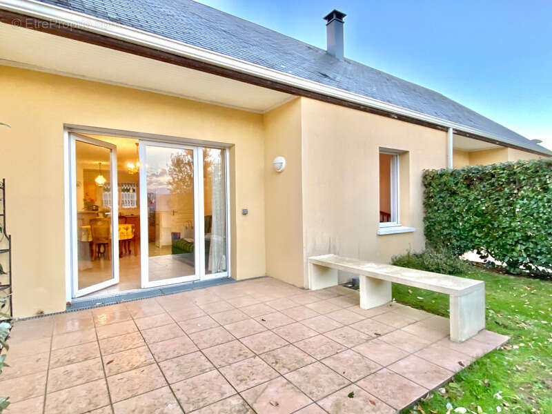 Maison à EQUEMAUVILLE