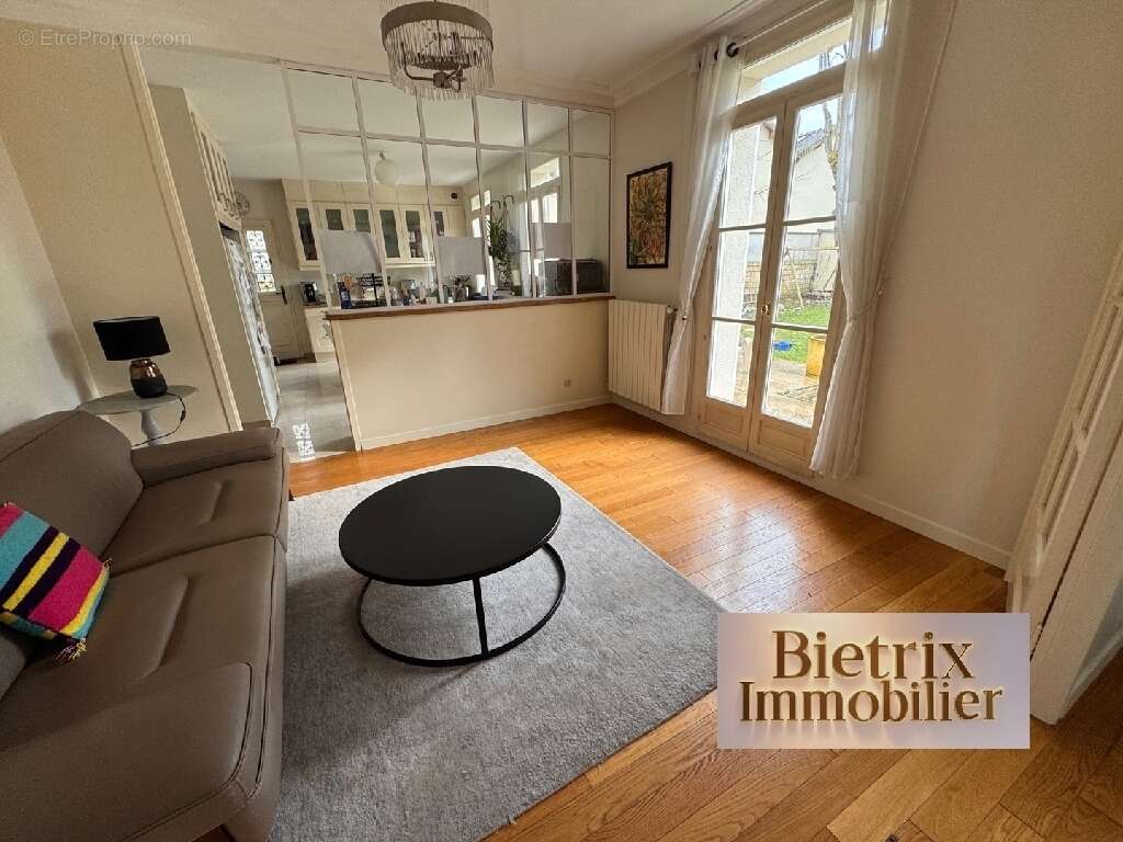 Maison à L'ISLE-ADAM