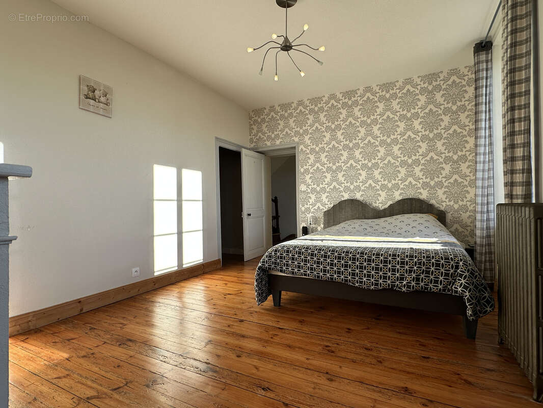 Maison à LOUZAC-SAINT-ANDRE