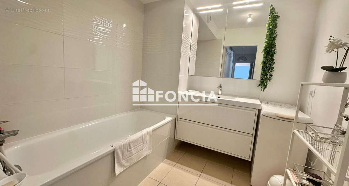 Appartement à MARSEILLE-8E