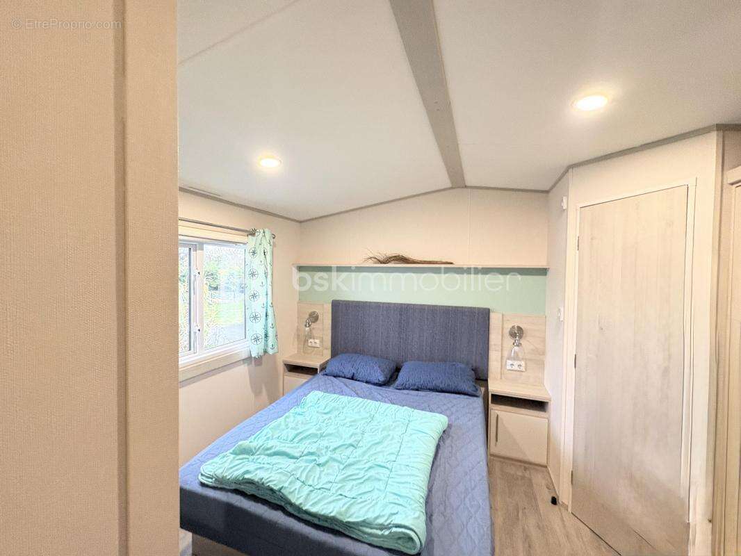 Terrain à OUISTREHAM