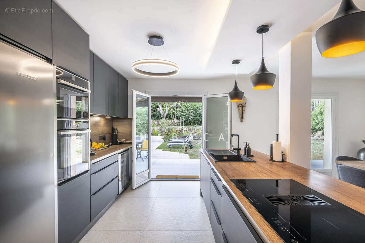 Maison à MOUANS-SARTOUX