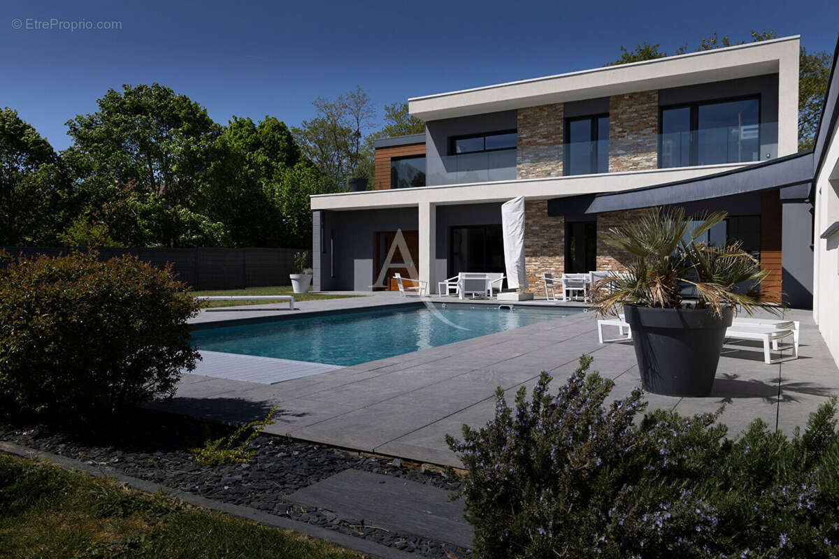 Maison à VINEUIL