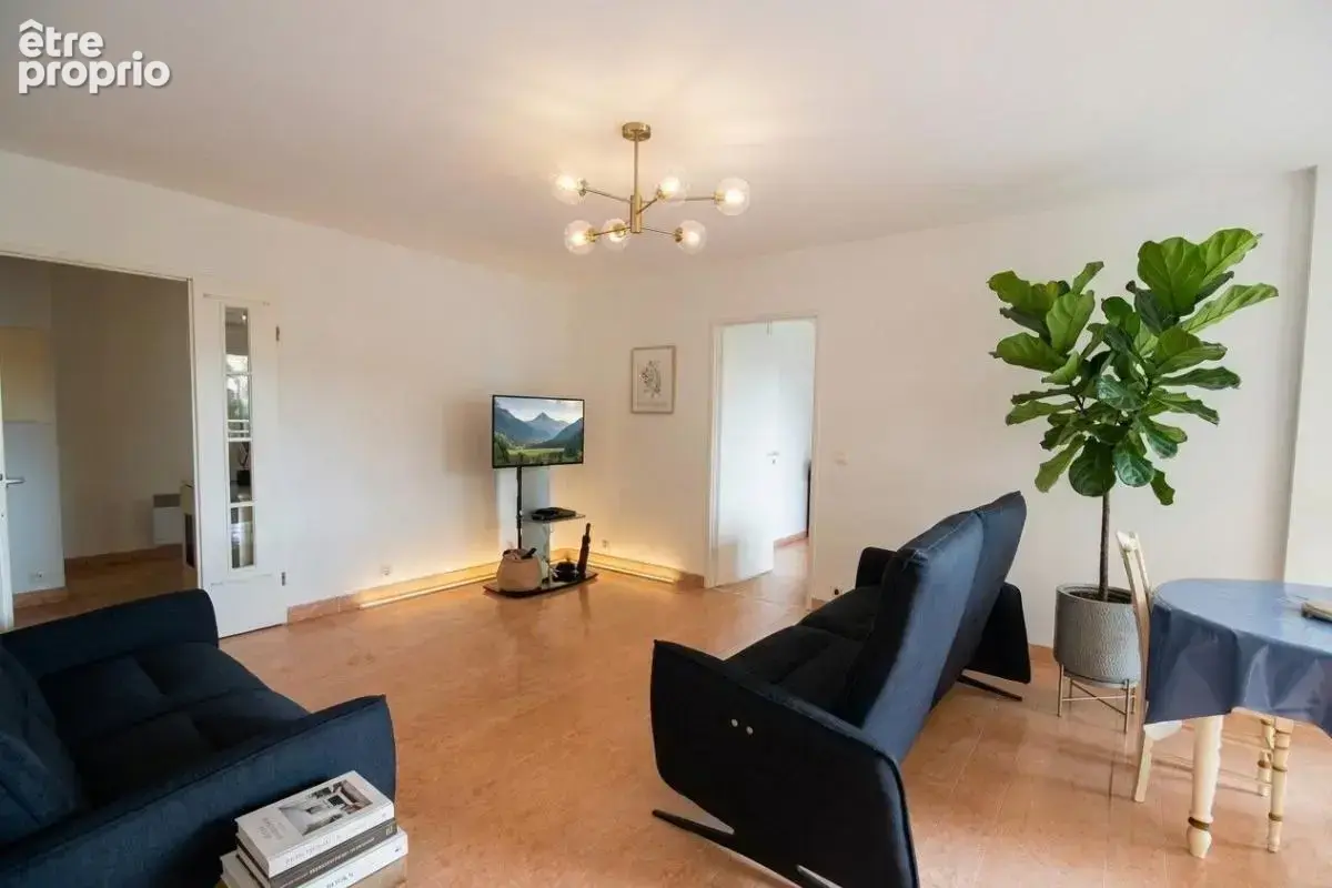 Haut de Billère : Appartement de 115 m² avec terrasse de 43 m², le confort d’une maison sans son entretien - photo 2