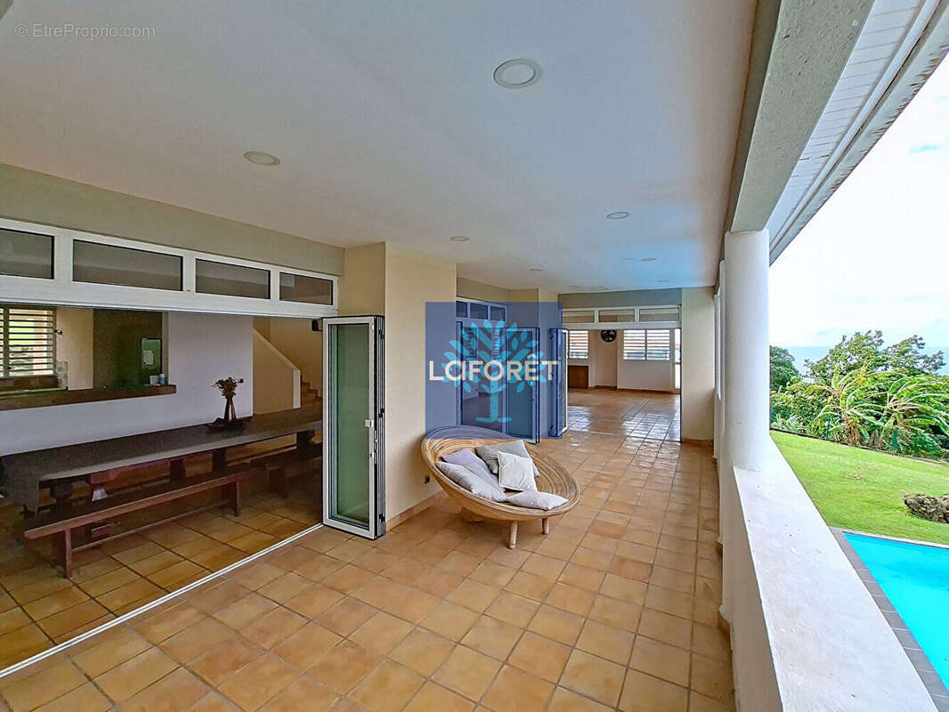 Maison à CASE-PILOTE