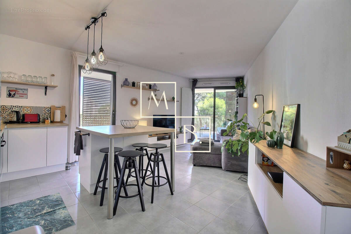 MONTPELLIER, Ovalie, Appartement 3 pièces avec grande terrasse et parking. - photo 6