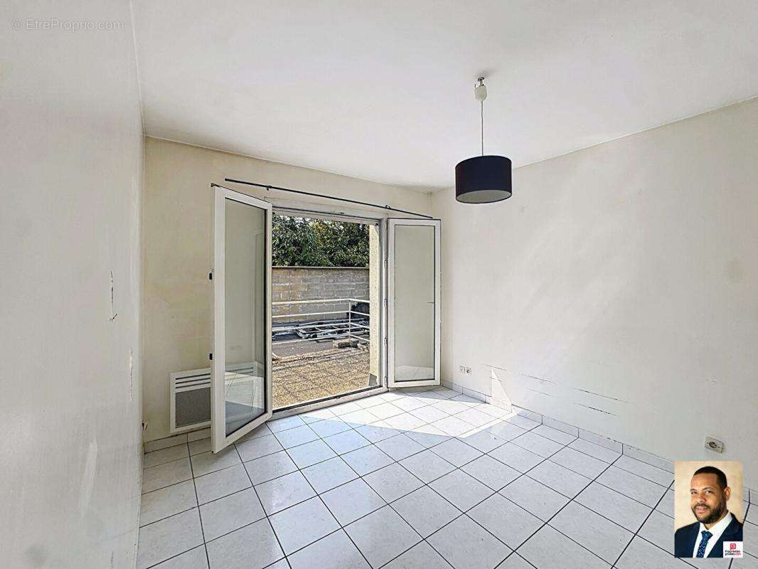 Immeuble vitry sur seine 190 m2 un actif immobilier aux multiples possibilités - photo 2