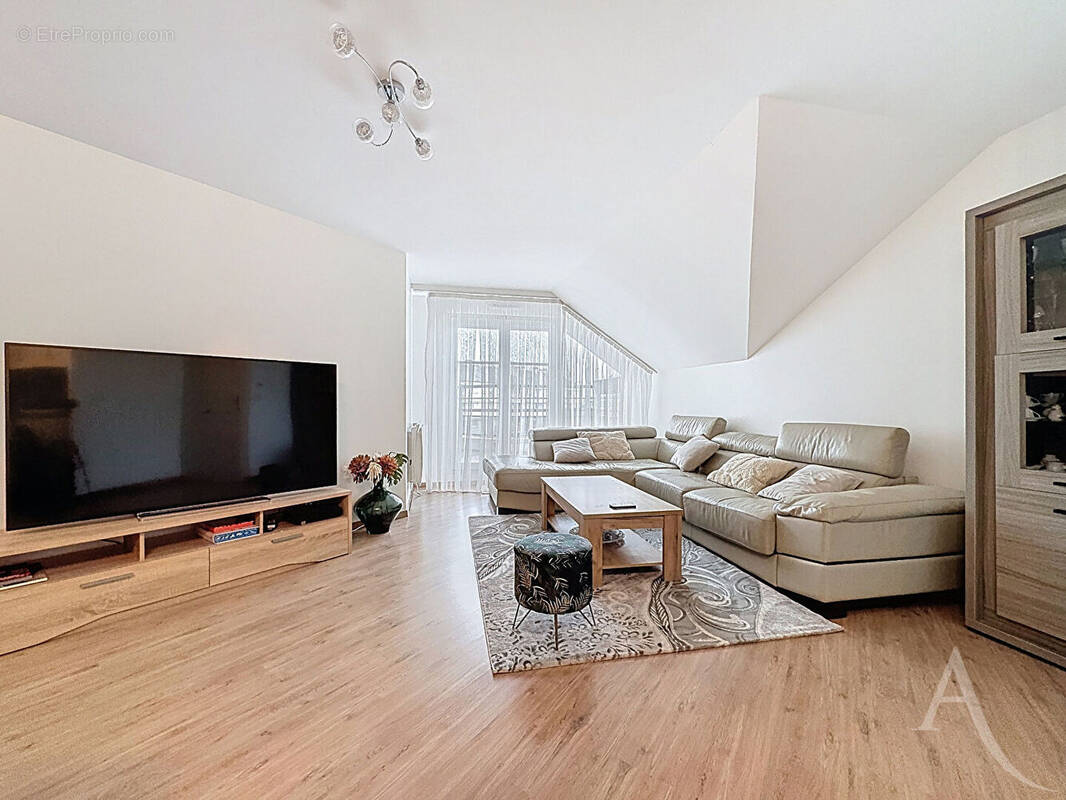 Appartement à MANTES-LA-JOLIE