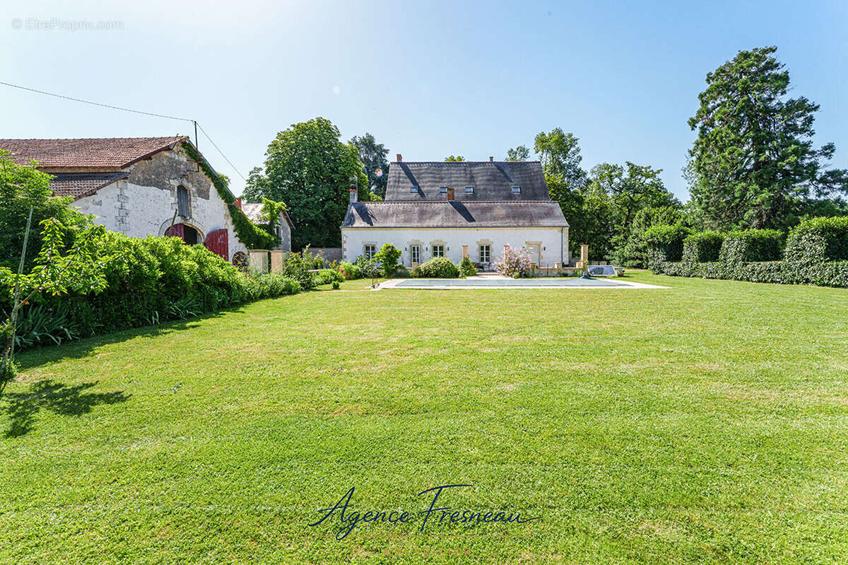 Manoir  - 7 chambres - 350 m2 - Vue panoramique sur la Loire - photo 16