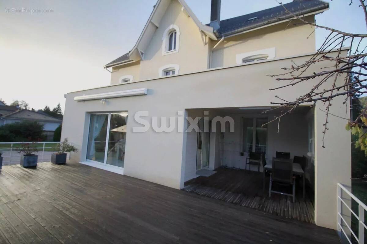 Maison à LAVELINE-DEVANT-BRUYERES