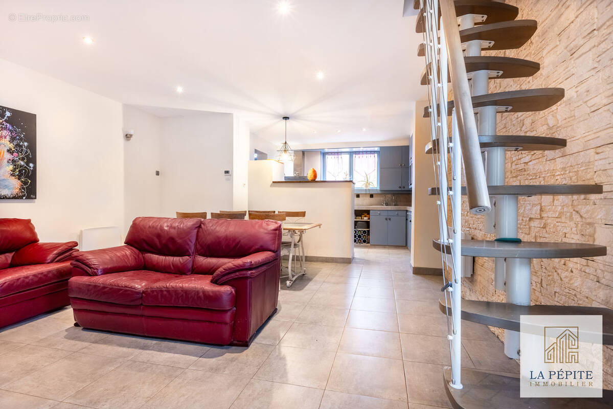 Maison à SAINT-AMAND-LES-EAUX