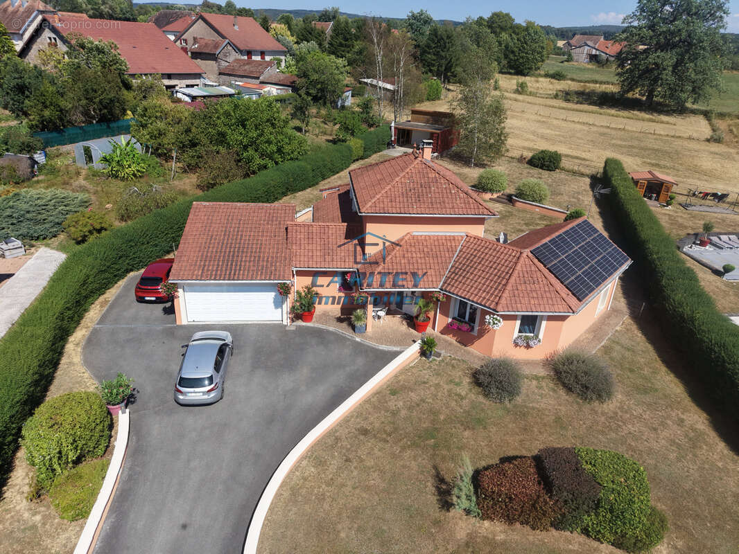 Magnifique maison de 180 m2 sur un terrain de 1753 m2 située sur la commune de ANDORNAY - photo 22