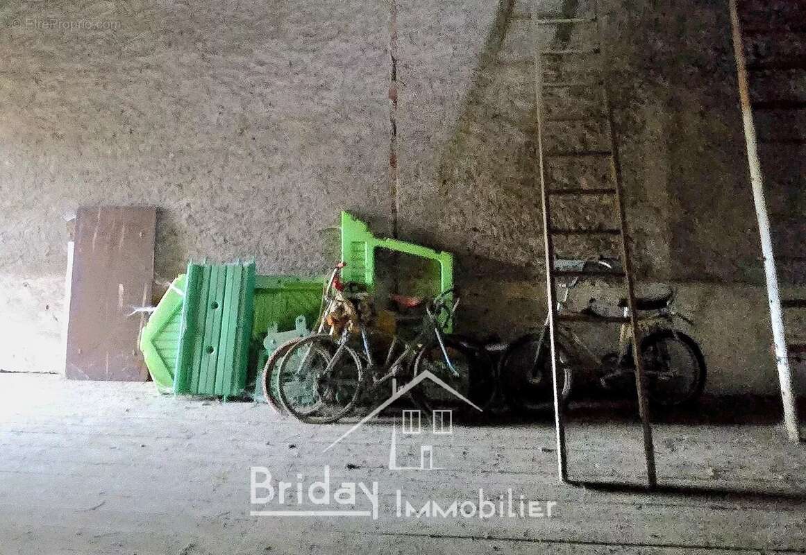 Appartement à LE BOIS-D'OINGT