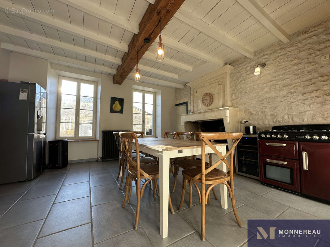Maison à LOUZAC-SAINT-ANDRE