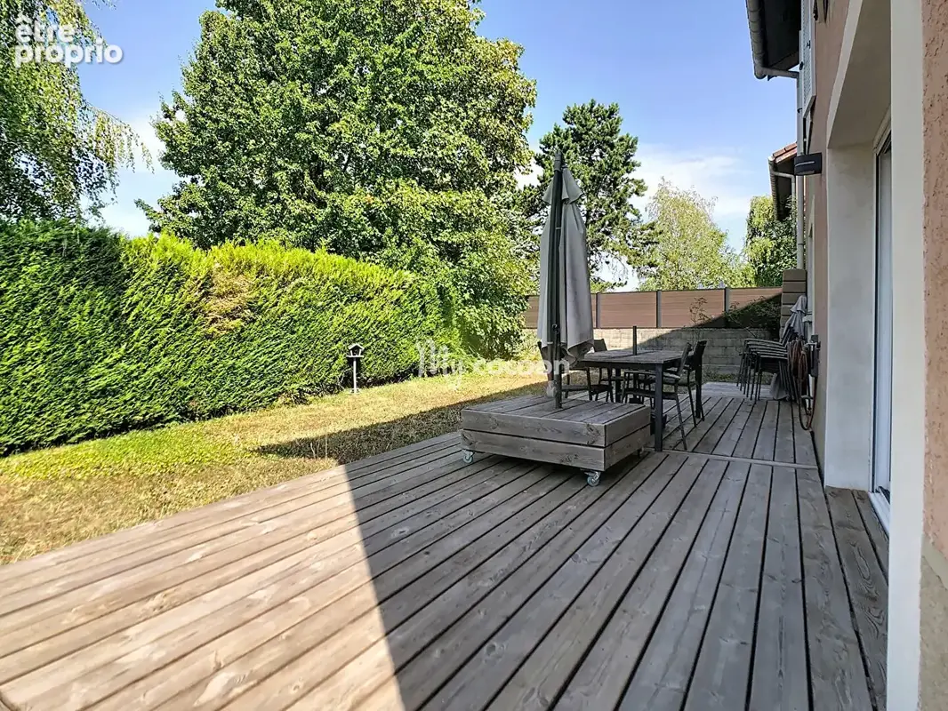 Maison - T8 -156 m² - photo 14