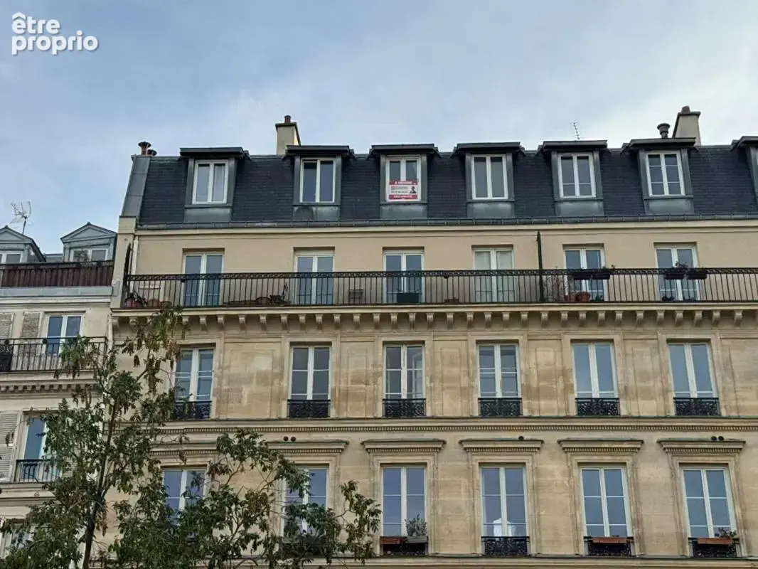 75011 PARIS Marais / République - Chambre de bonne meublée avec ascenseur - photo 4