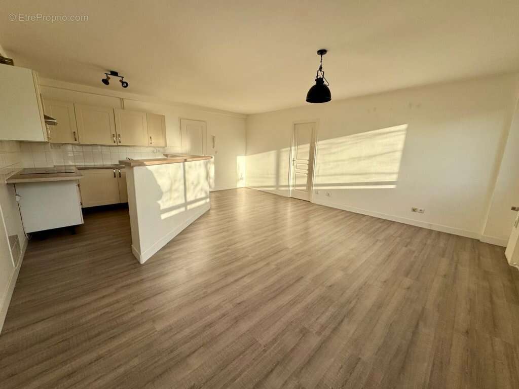 Appartement à LA MADELEINE