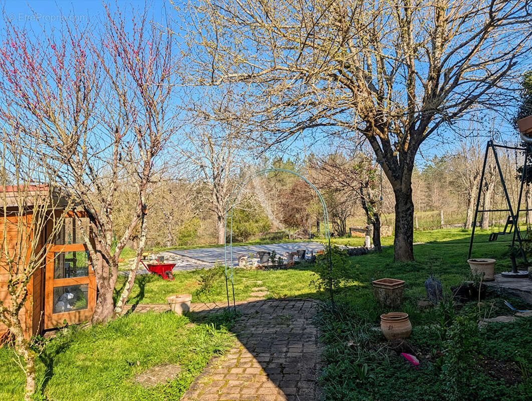 Maison à MONSEMPRON-LIBOS