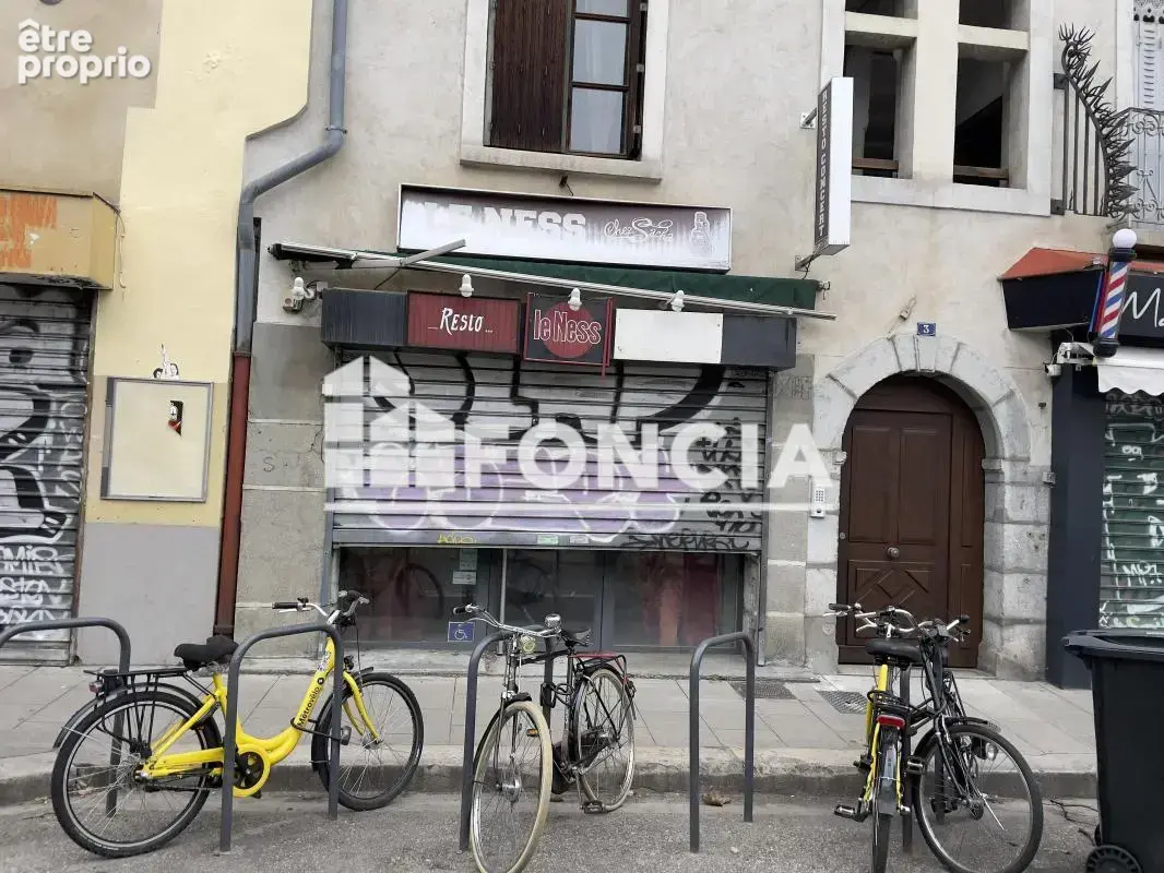 Vente - Local commercial - 125 m² - 120 000 € - GRENOBLE - photo 1