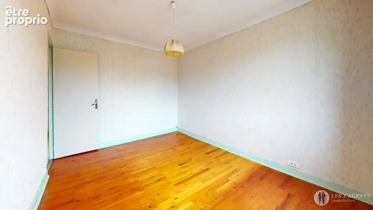 Maison Echirolles 6 pièces de 100m² sur 378m² de terrain, secteur Commanderie - photo 15