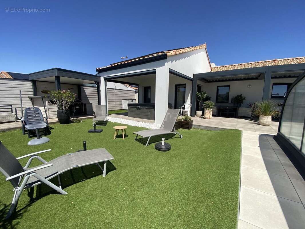 Maison 164 m² à Brem-Sur-Mer  - photo 5