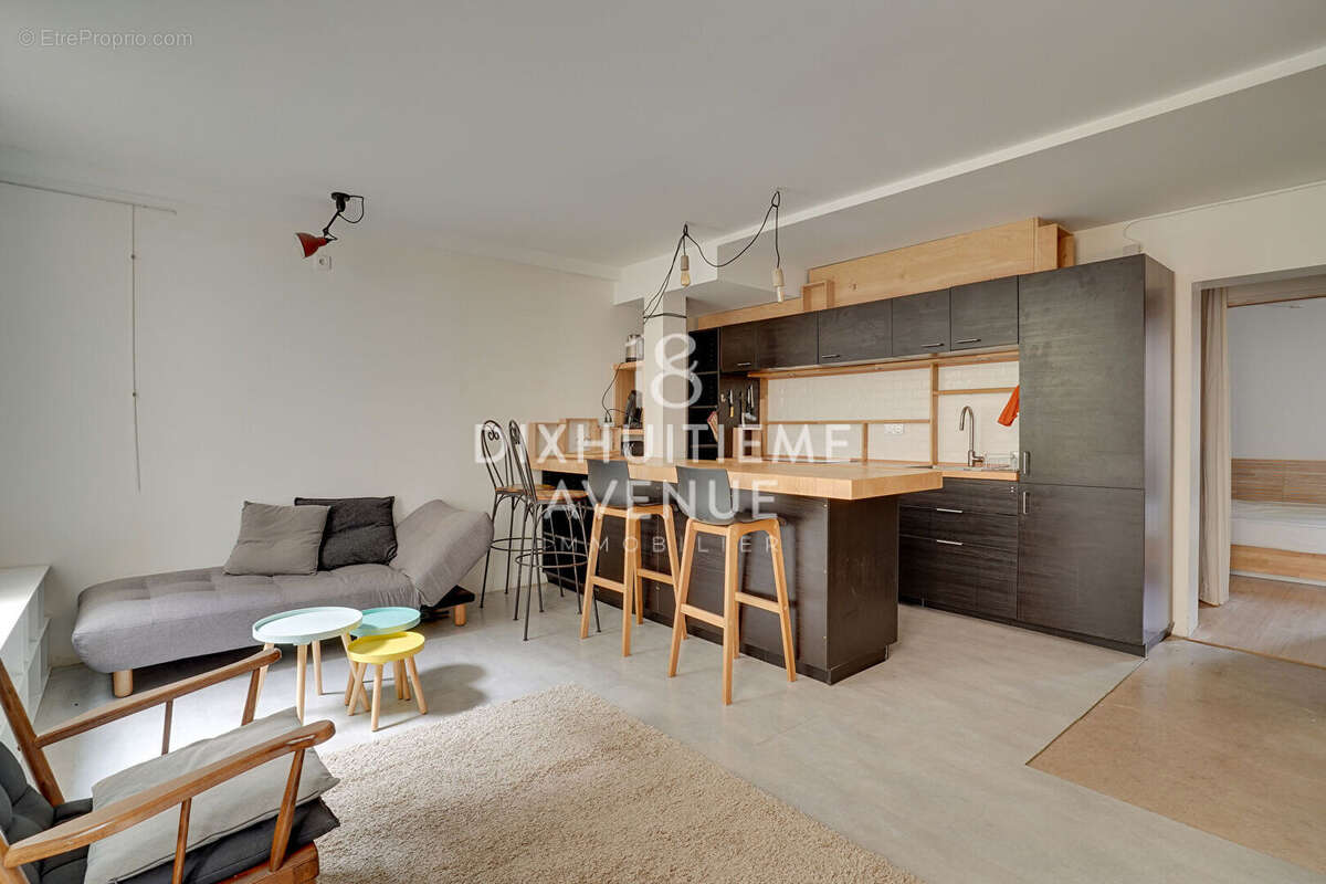 Appartement à PARIS-18E