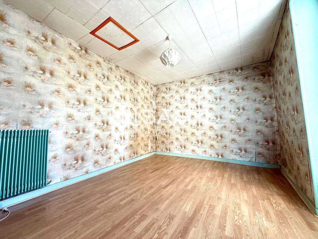 Maison 145 m² à Le Poire-Sur-Velluire  - photo 5
