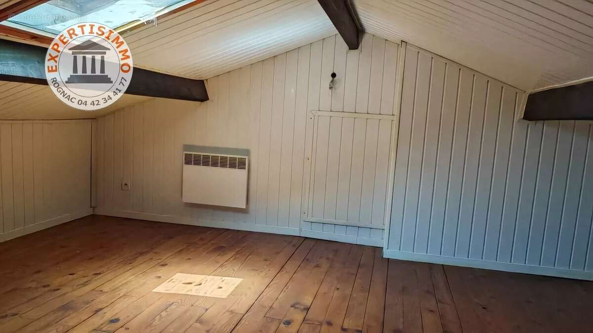 Appartement à CHATEAUNEUF-LES-MARTIGUES