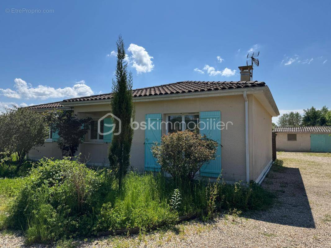Maison à PORCHERES