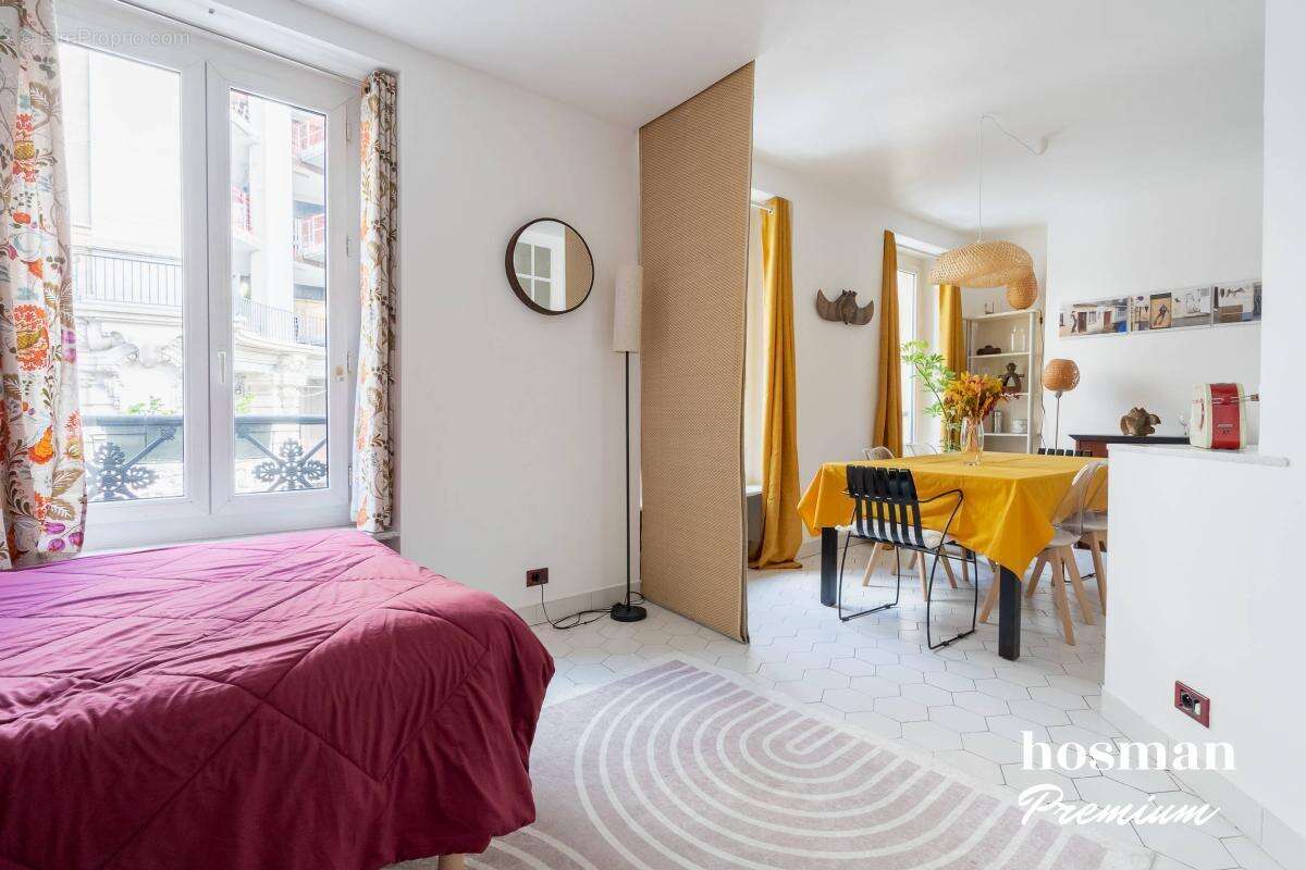 Appartement à PARIS-18E