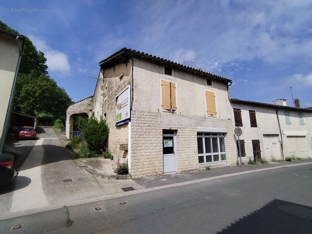 Maison à CHIZE