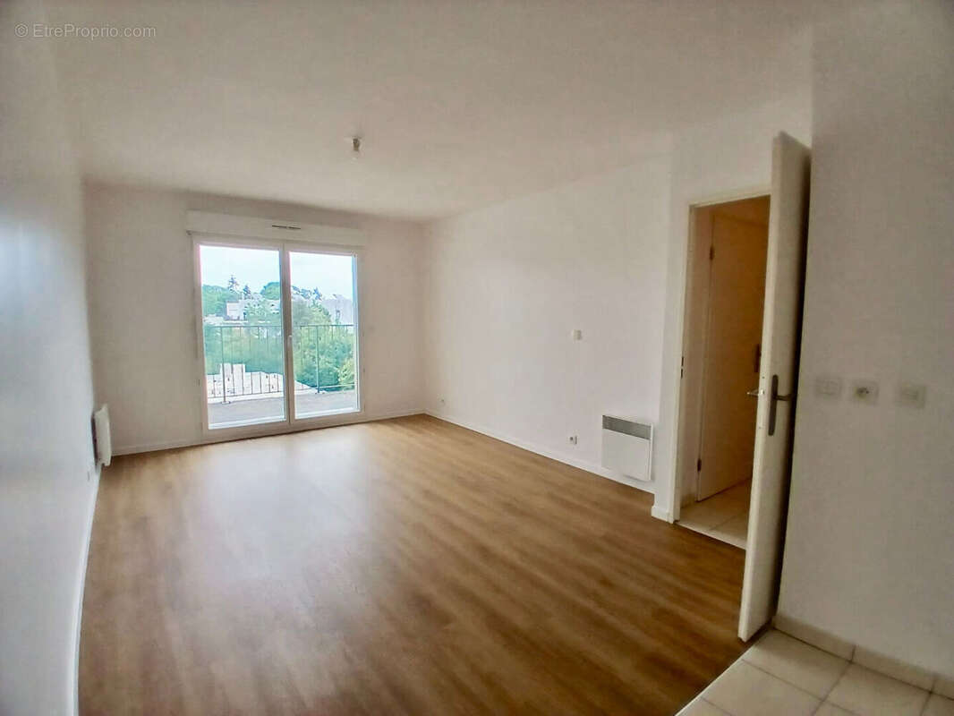 Appartement à BOUSSY-SAINT-ANTOINE