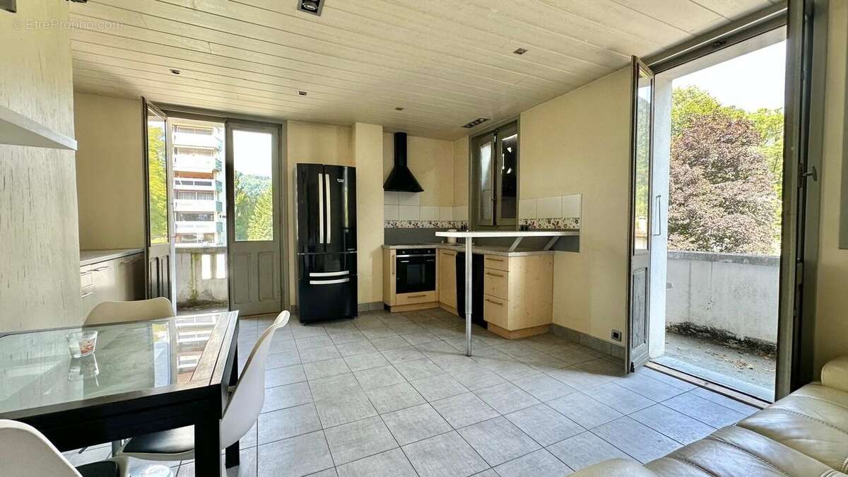Appartement 49 m² à Cluses  - photo 4