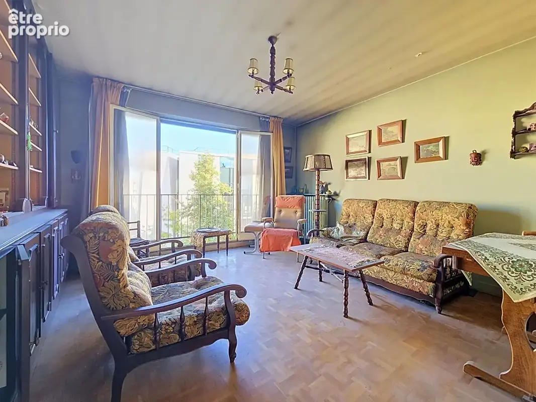 Photo Appartement à Bourg-La-Reine au prix de 308 000€